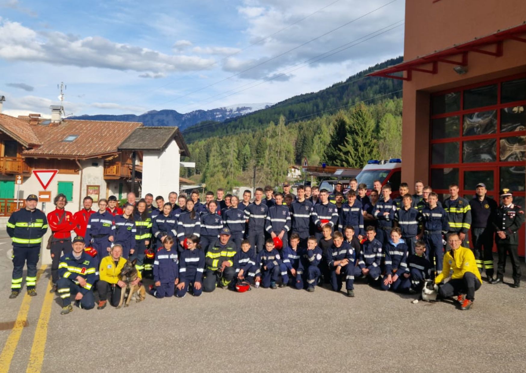 Ricerca persona, a Mezzana l"esercitazione dei vigili del fuoco Allievi