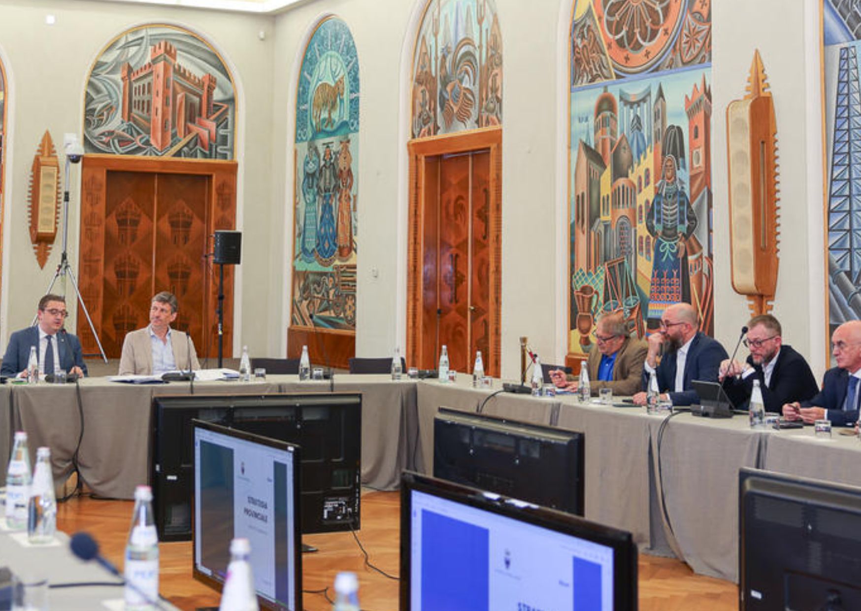 Opere pubbliche e sostegno a imprese, lavoratori e famiglie per il futuro del Trentino