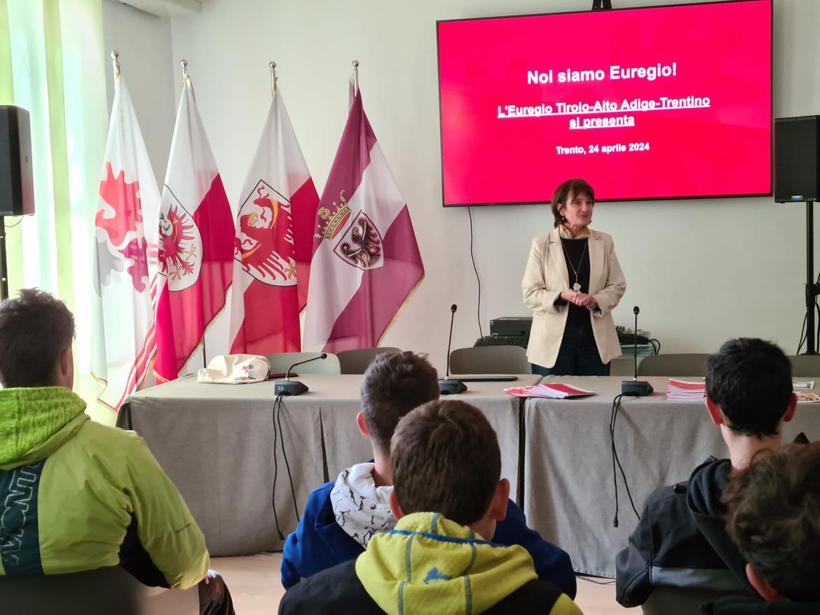 L'Euregio incontra le scuole