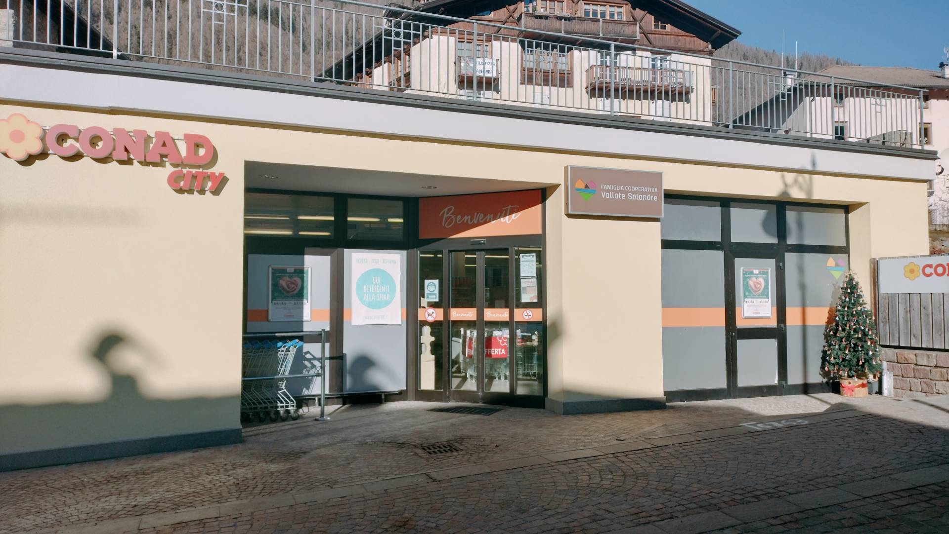 Terzolas, furto alla Famiglia Cooperativa