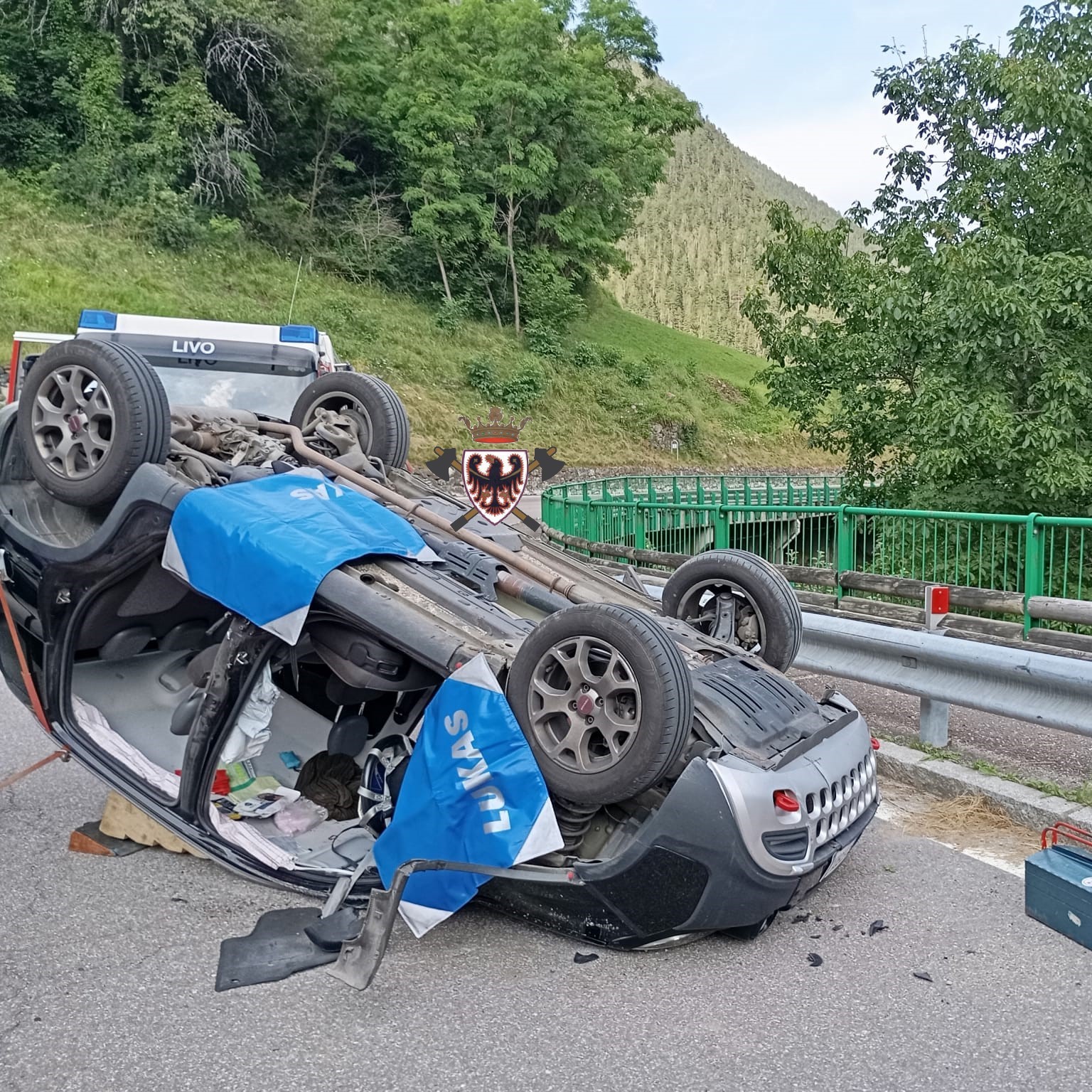 Auto rovesciata a Bresimo