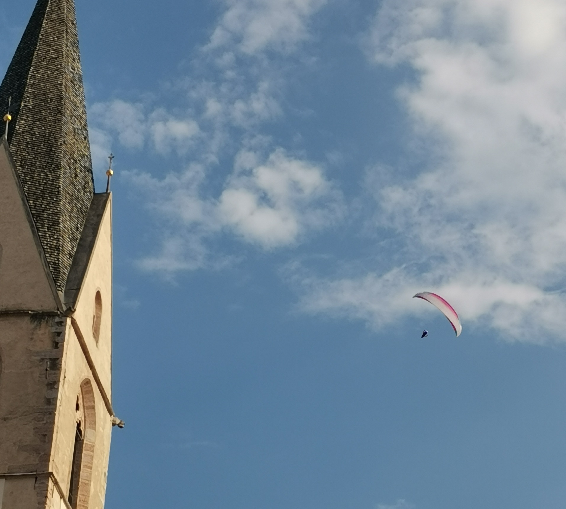 Cles, uomini dal cielo