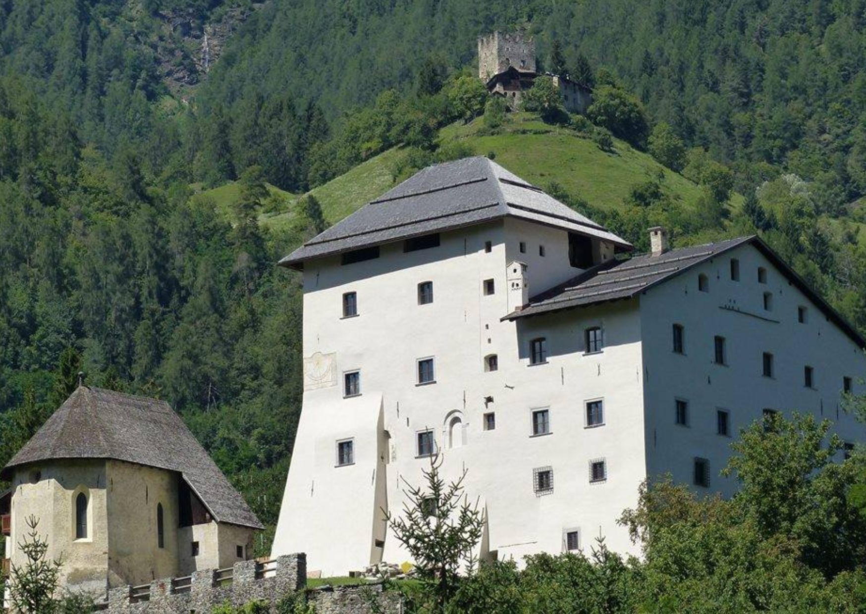 Il canto lirico di castello in castello