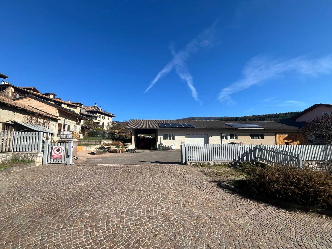 Sfruz inaugura il magazzino comunale