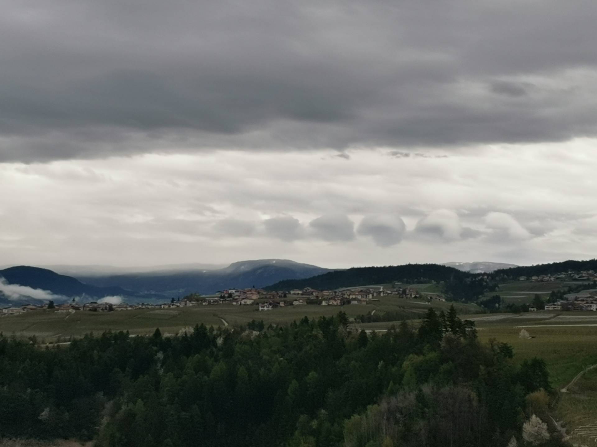 Temperature ancora fresche, neve a quote medio basse e rischio gelate