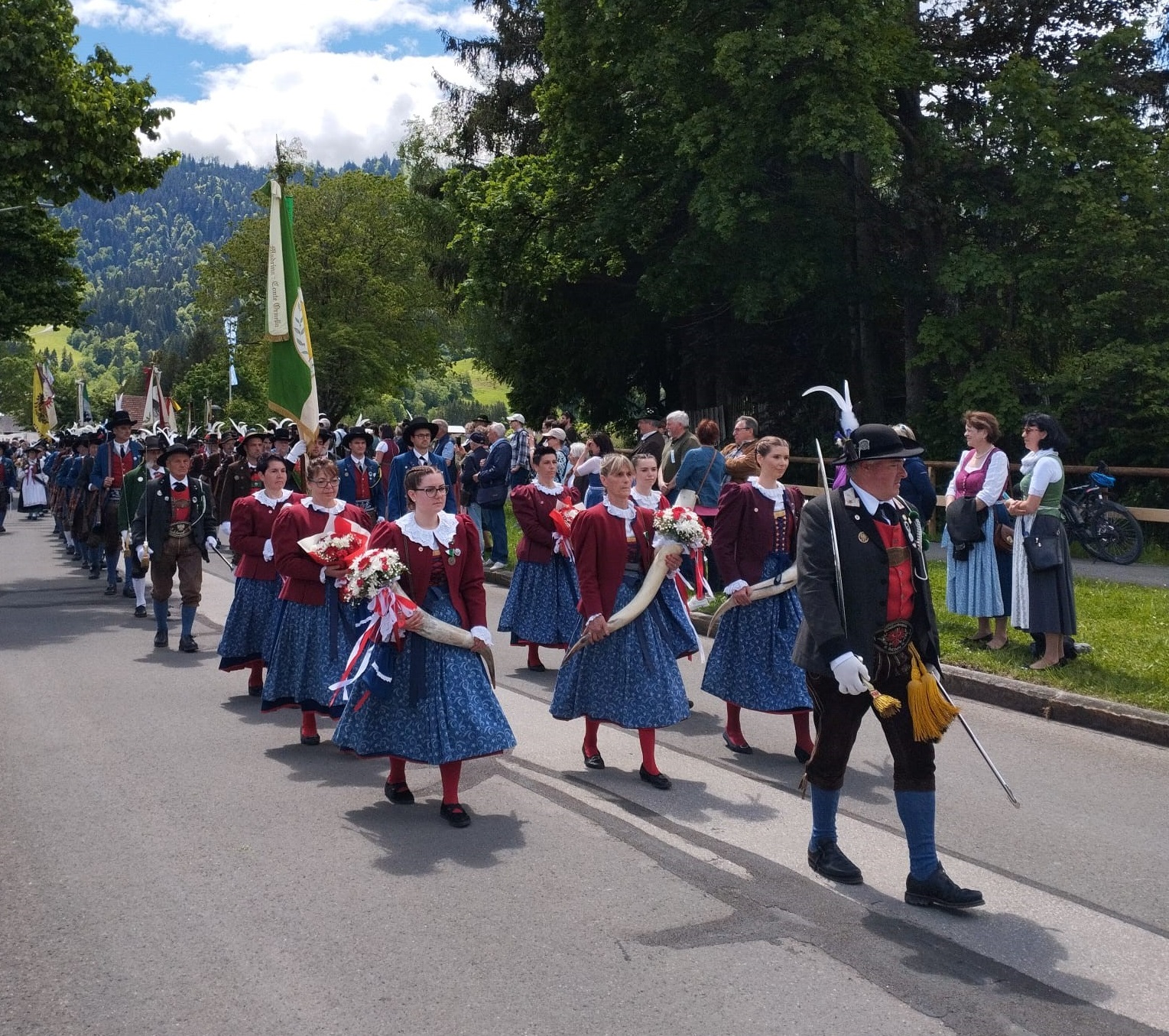 Dalle valli del Noce una salva d'onore a Garmisch