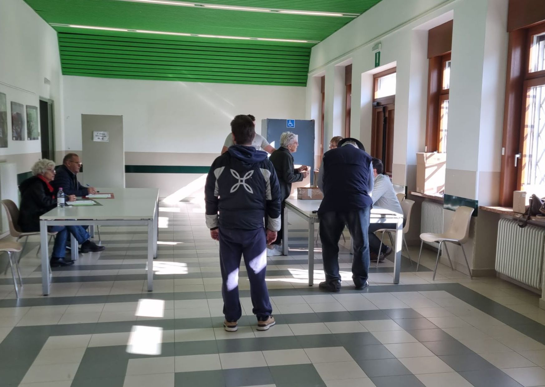 Consultazione popolare, l’affluenza è al 50%