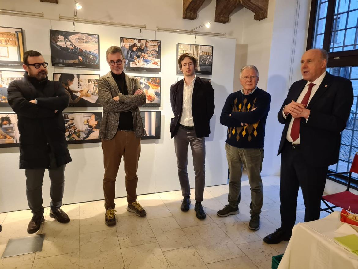 Novantanove scatti per celebrare l"impegno di Trentino Solidale contro lo spreco