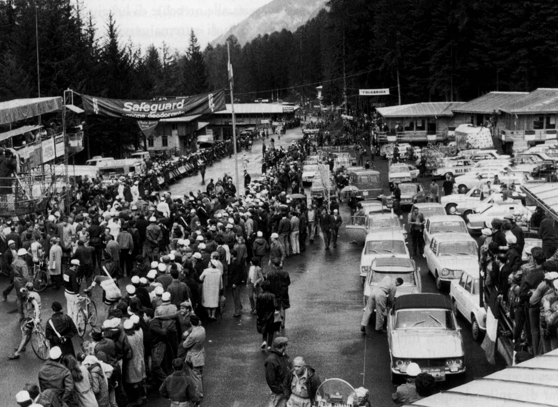 Il Giro non passa, lo vediamo in bianco e nero