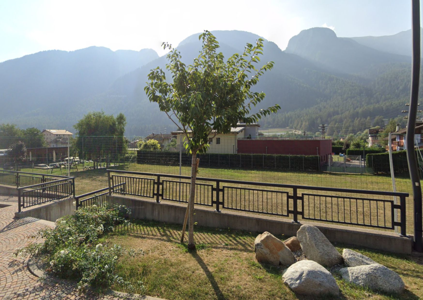 A Monclassico un campo da tennis coperto