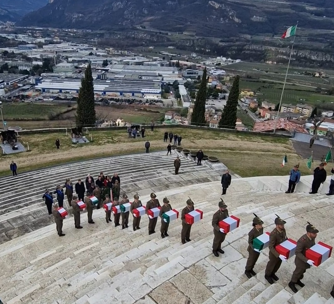 I caduti di cima Cady tumulati a Castel Dante
