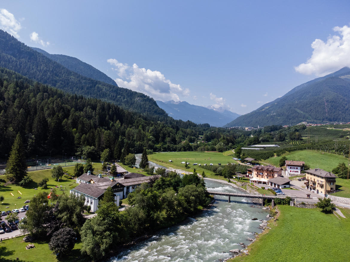 Caldes, ammessa a finanziamento la ristrutturazione del centro sportivo ‘Contre’