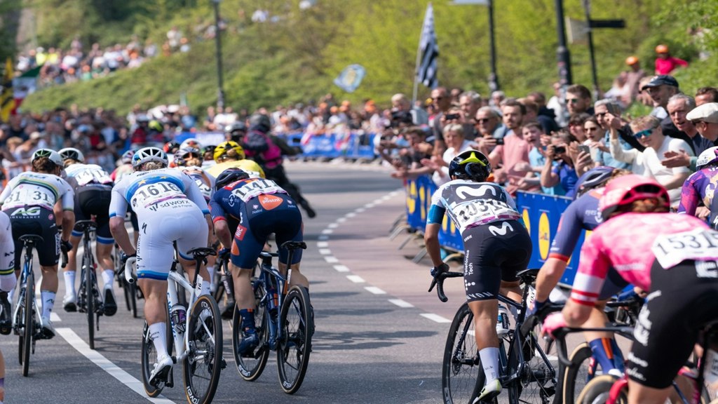 Il Giro d'Italia Women  attraversa le Valli del Noce