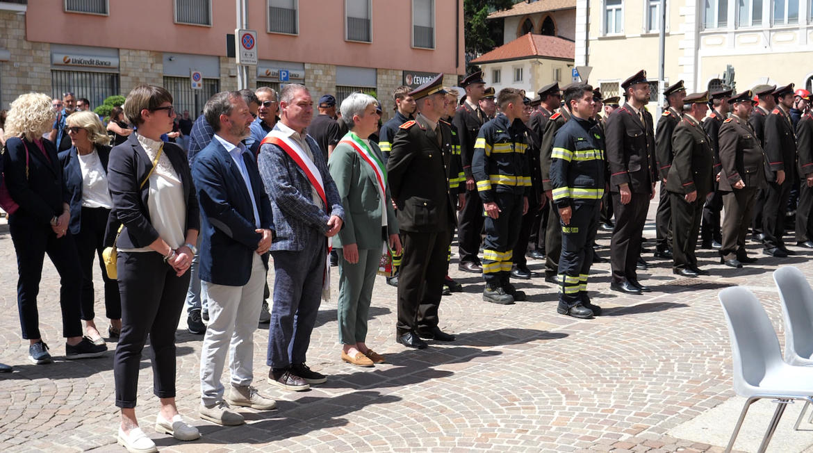 Festa a Cles per il 155° anniversario dei Vigili del Fuoco Volontari