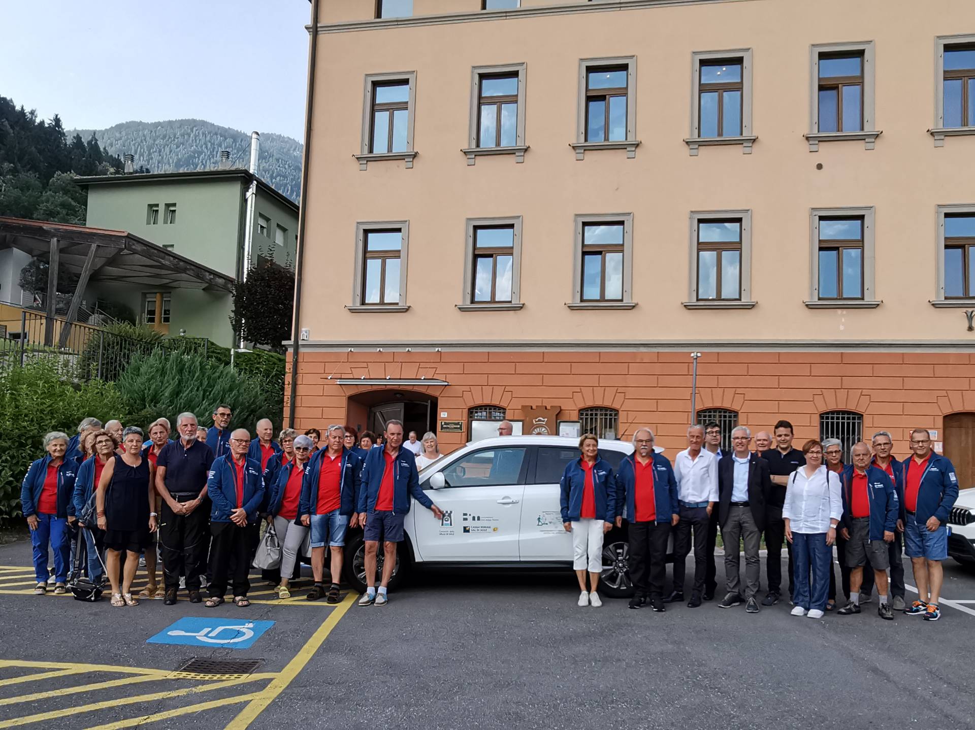 50 volontari per accompagnare gli anziani