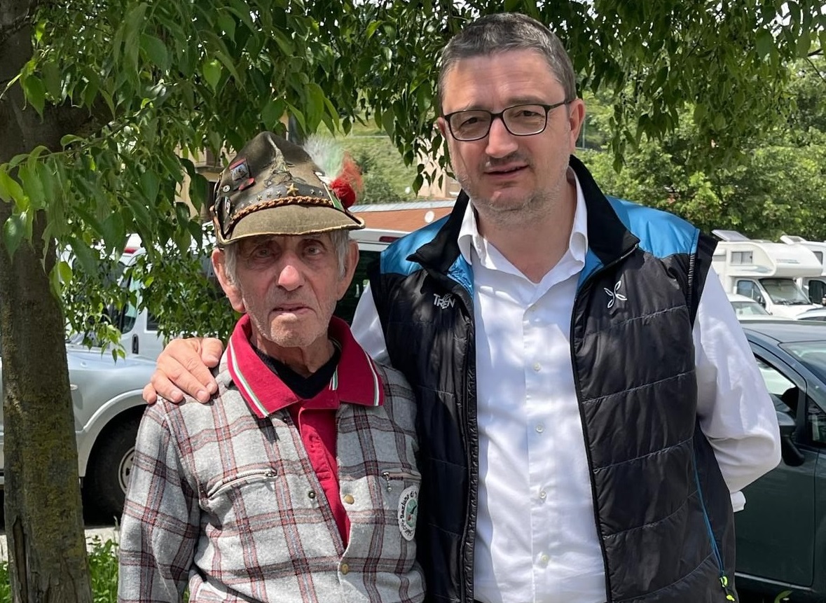 60 adunate per l'alpino Giovanni Moser