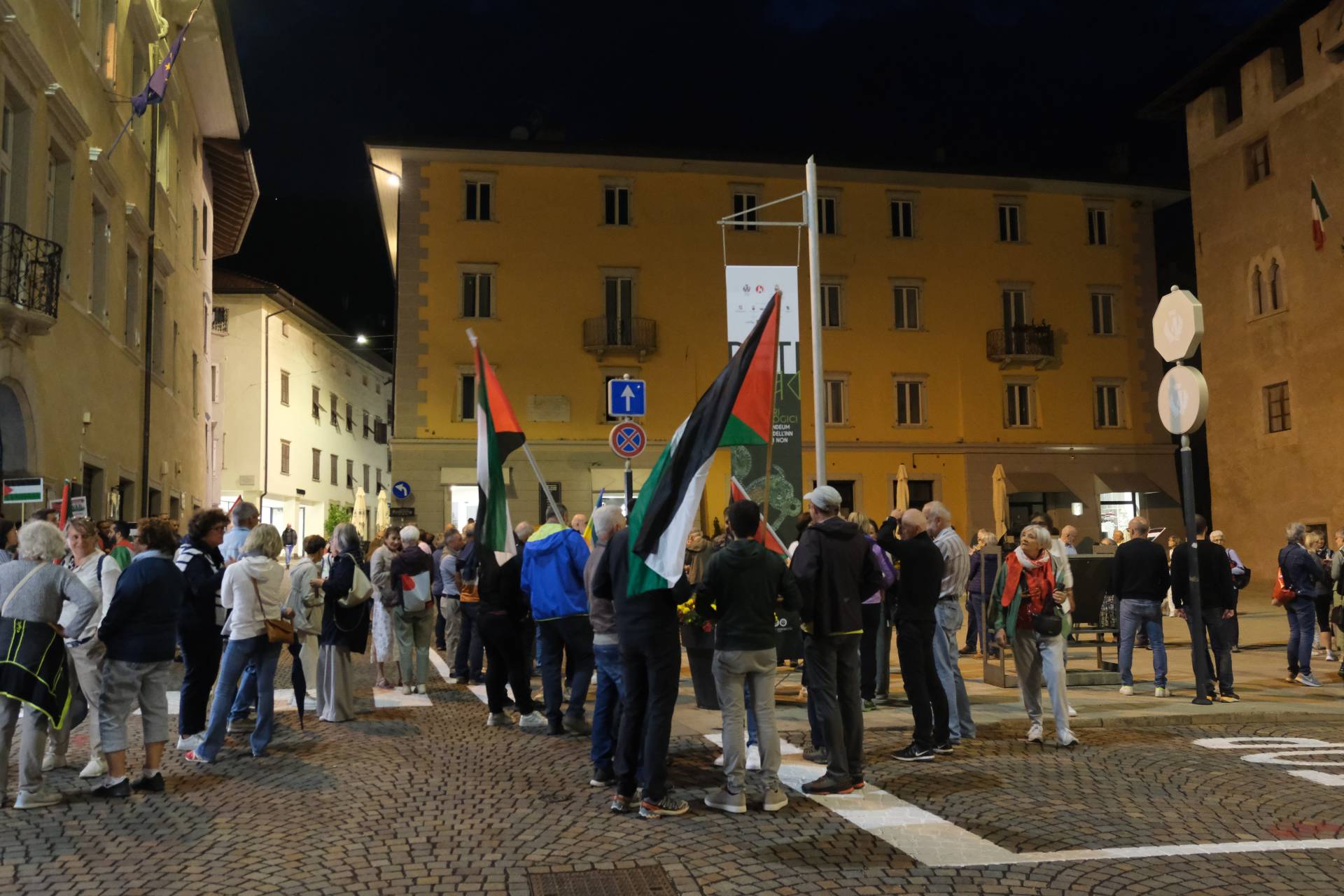 Cles rompe il silenzio per Gaza