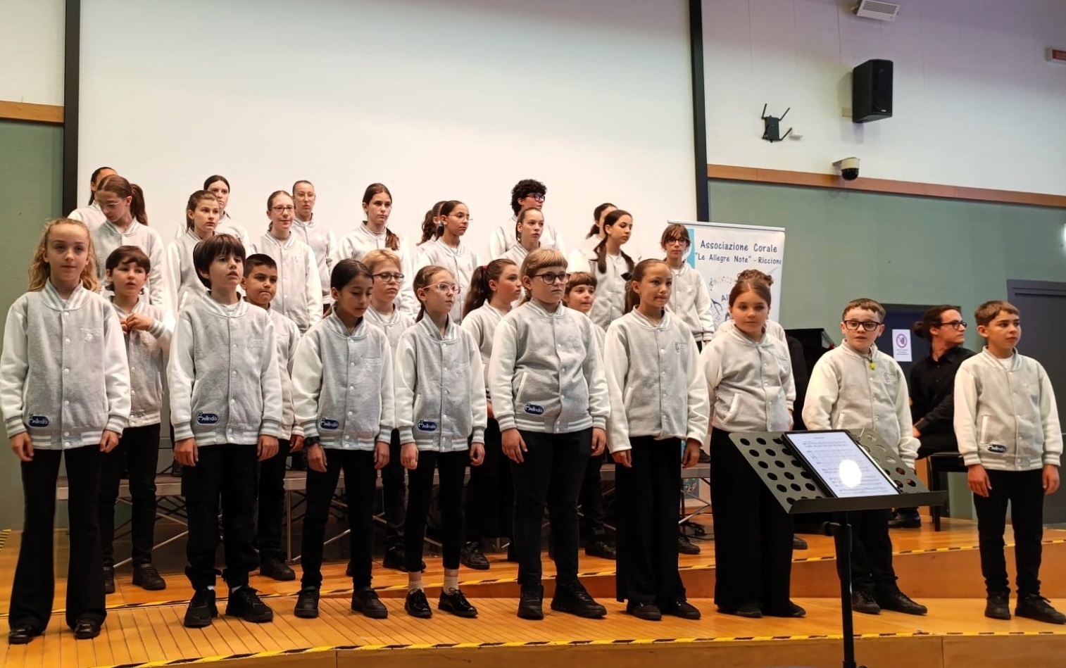 Le voci bianche vittoriose