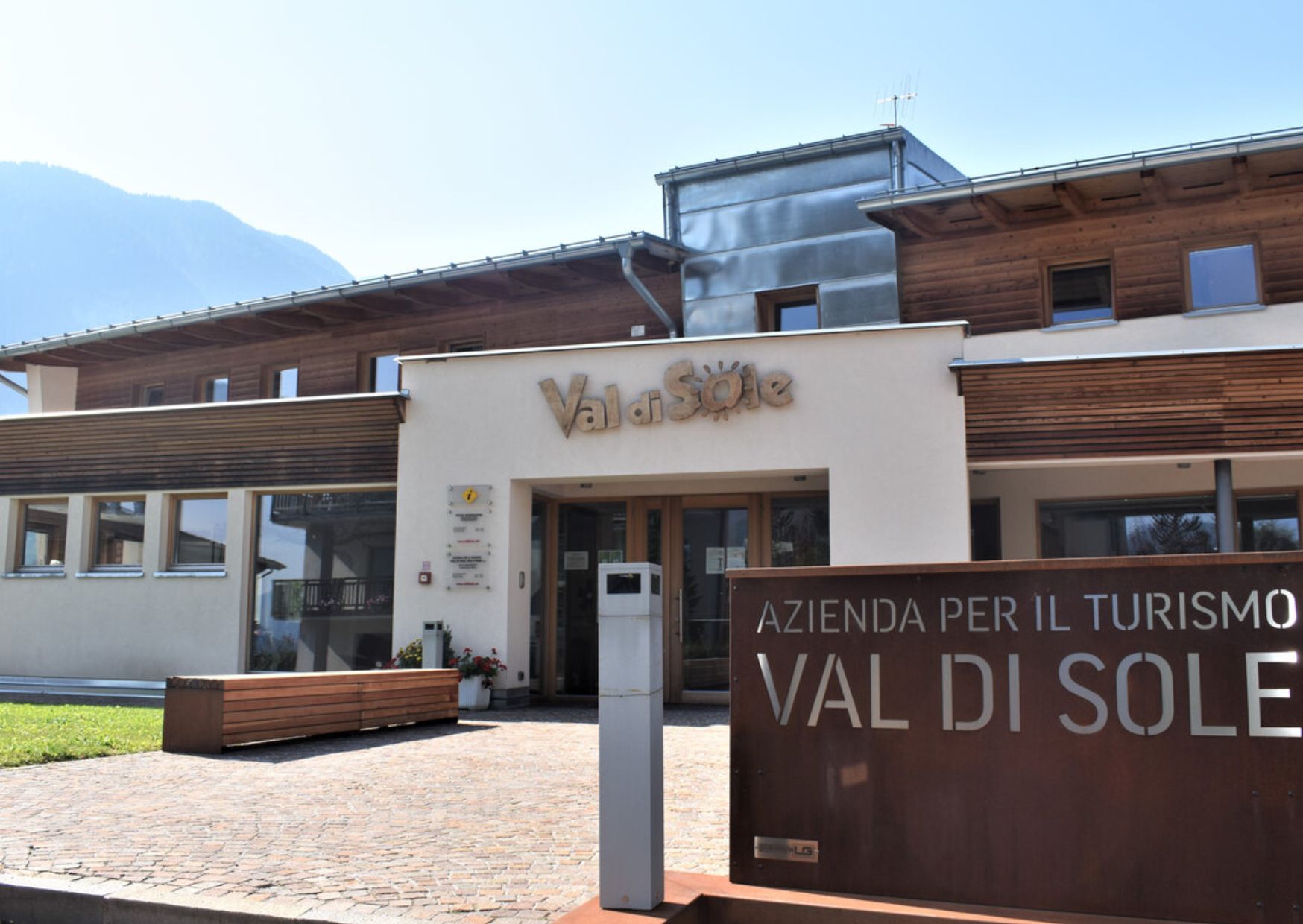 Una campagna per premiare i turisti più gentili