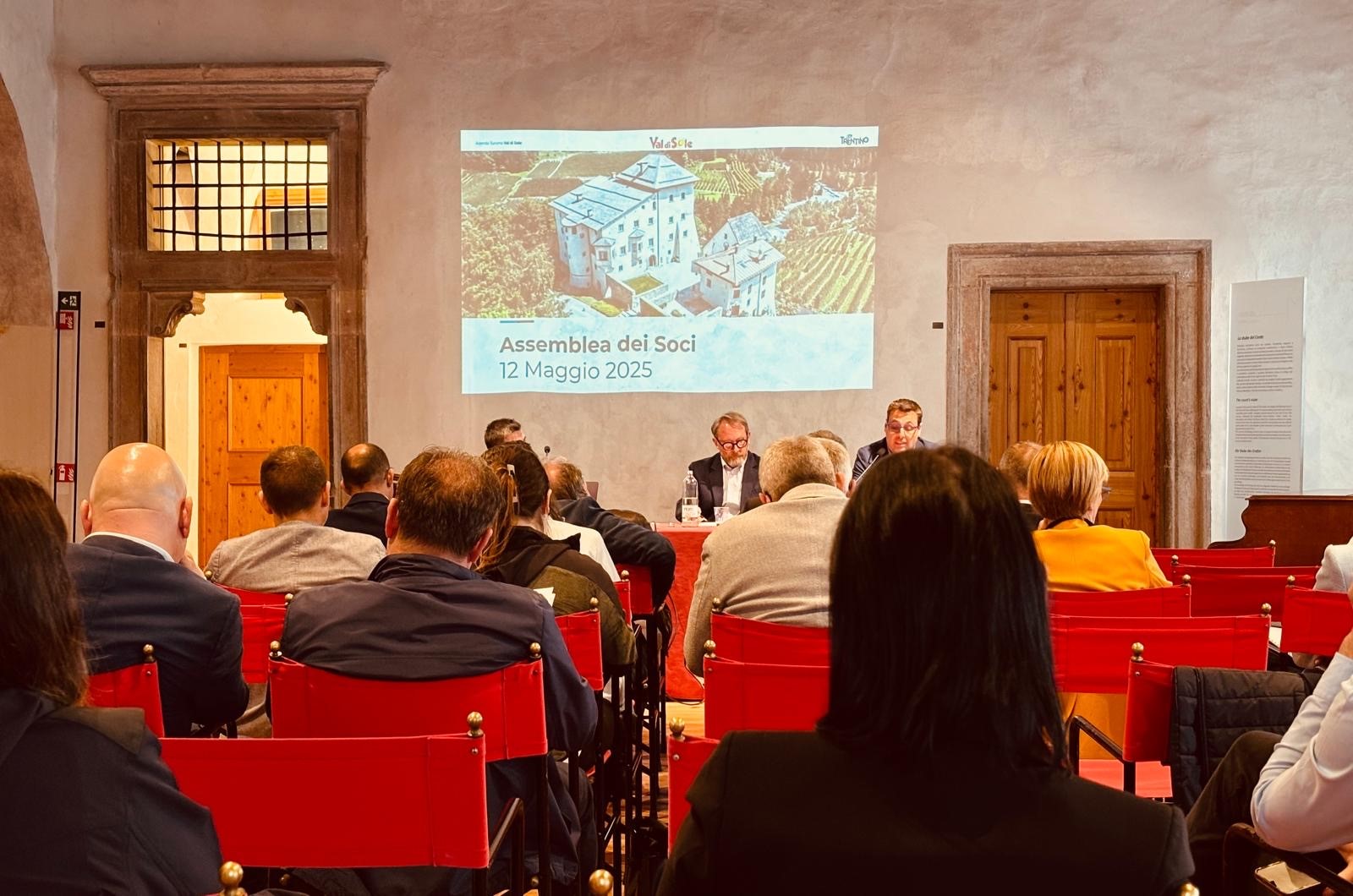 Un percorso tematico sui luoghi di Vermiglio e a Peio le Case sugli alberi