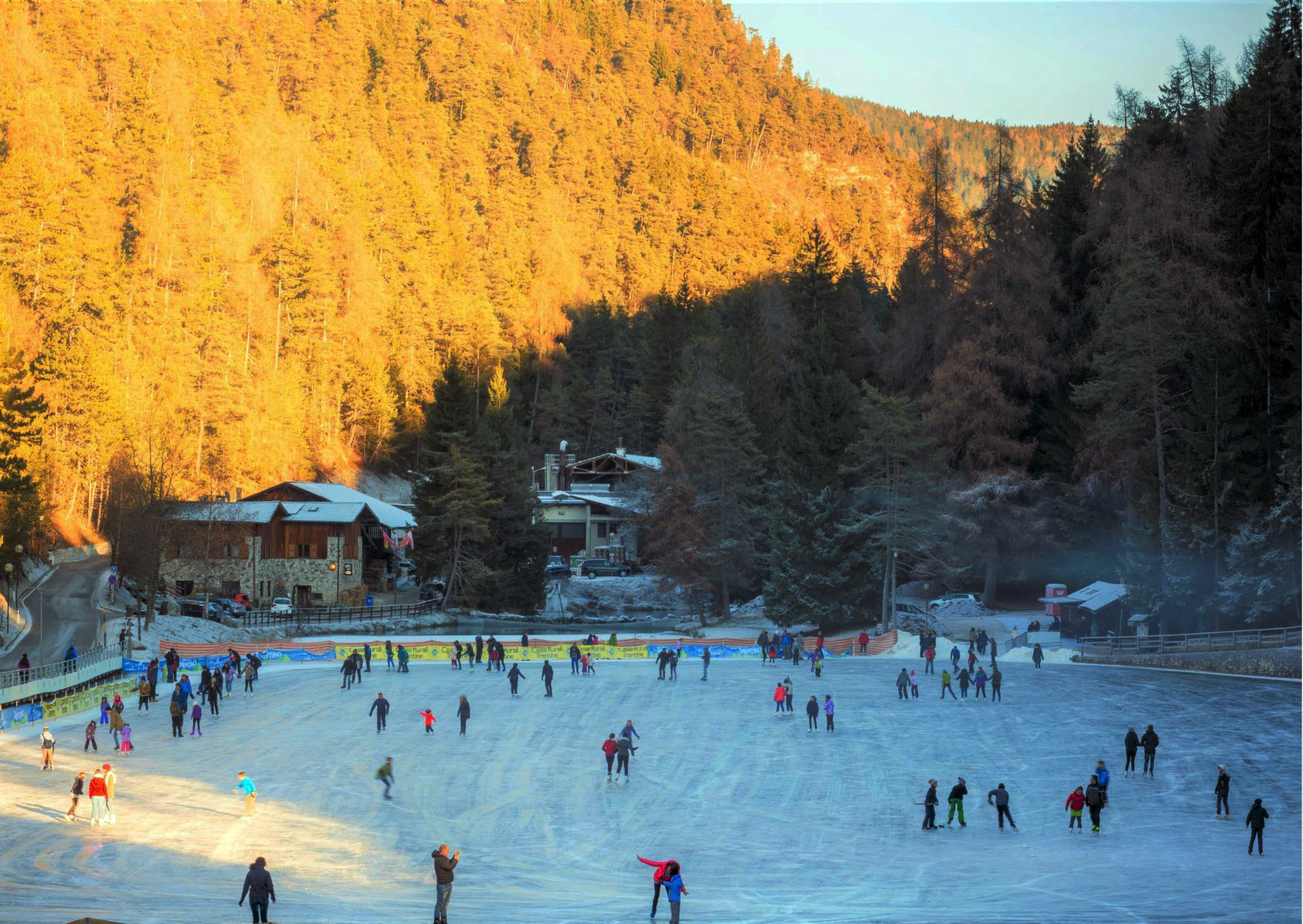 La pista di pattinaggio sul Lago Smeraldo non è più agibile