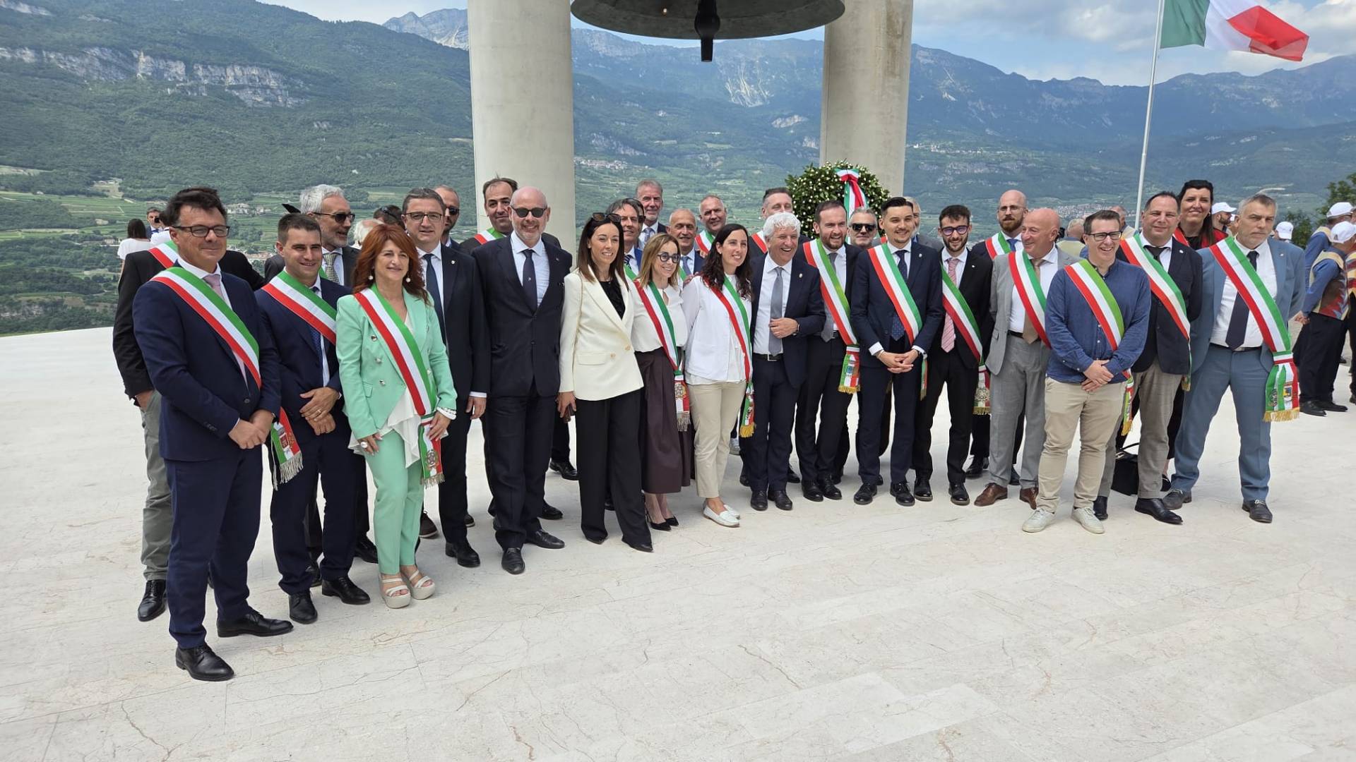 Il presidente Mattarella a Rovereto per i 100 anni della Campana dei Caduti