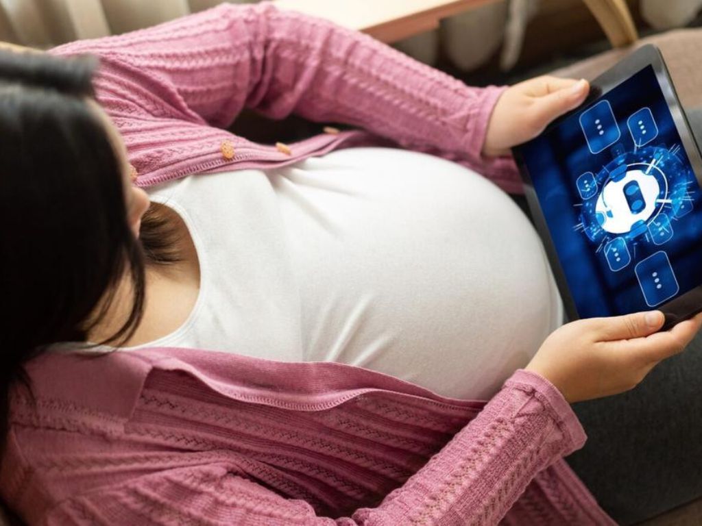 MaIA: un assistente virtuale per la salute delle donne