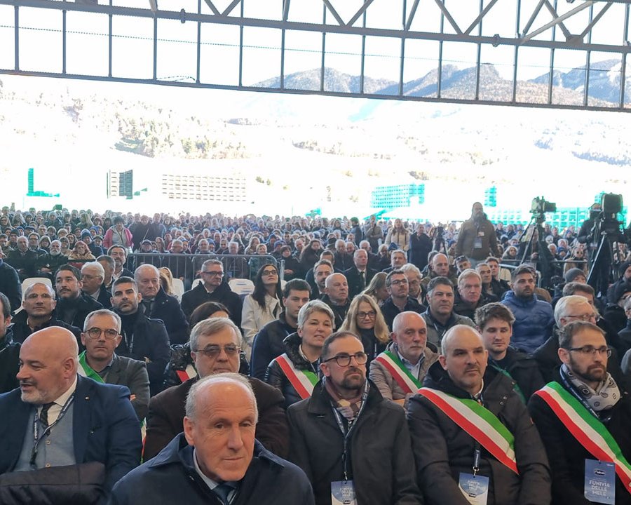 La funivia delle mele, un capolavoro tecnologico