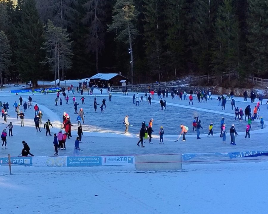 Lago Smeraldo, riapre il pattinaggio