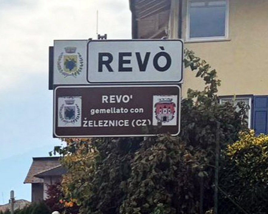 A Revò teatro e solidarietà