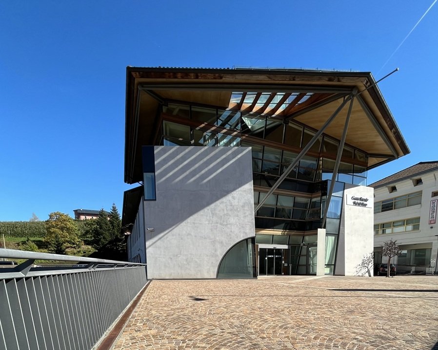 Occhi Aperti: a Cles un incontro gratuito contro le truffe digitali