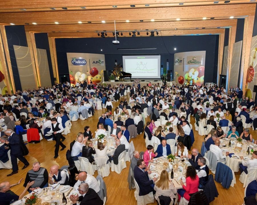 Predaia celebra la solidarietà: in 680 alla Cena di Gala per l’Autismo
