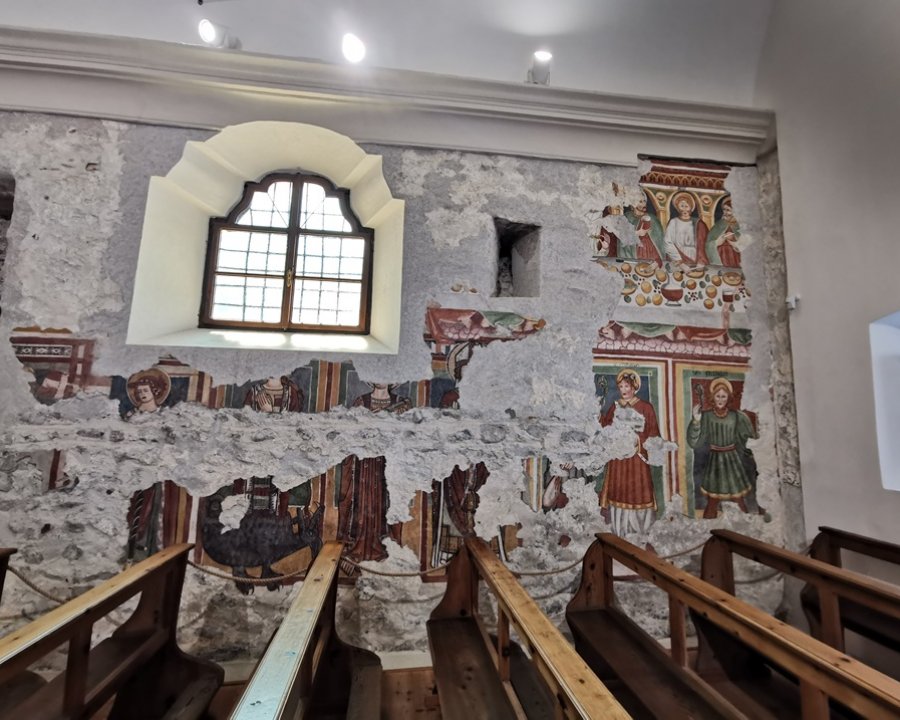 Una chiesa restaurata e 18 ministri eucaristici per il vescovo Lauro Tisi