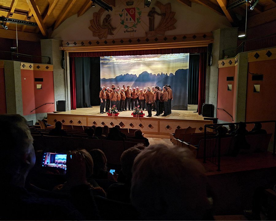 Concerto al tramonto in quota con il Coro Sasso Rosso