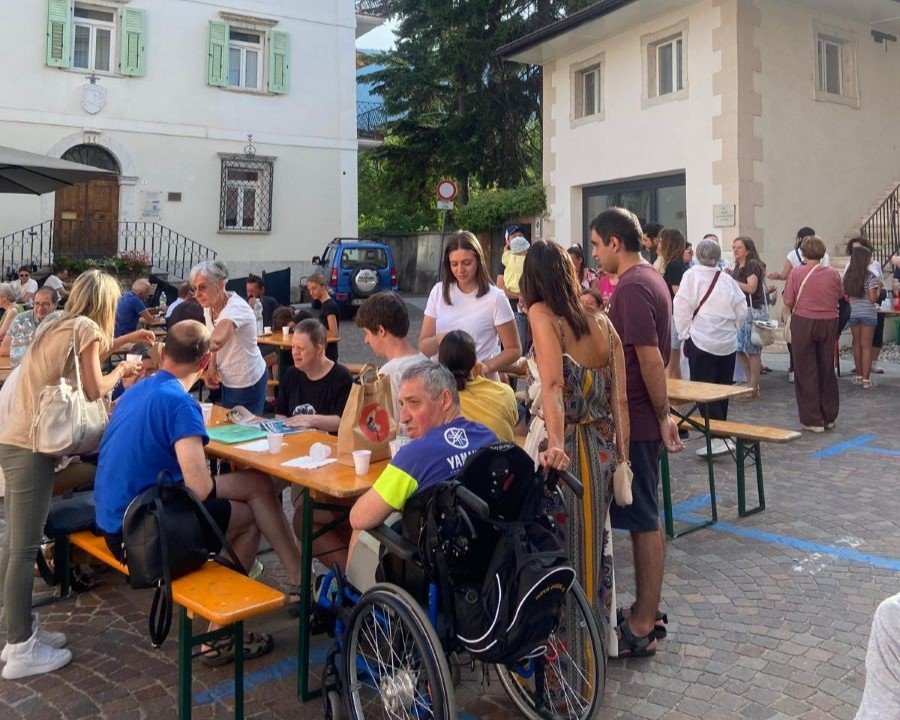 Cles, la piazza si accende per la festa estiva di Gsh