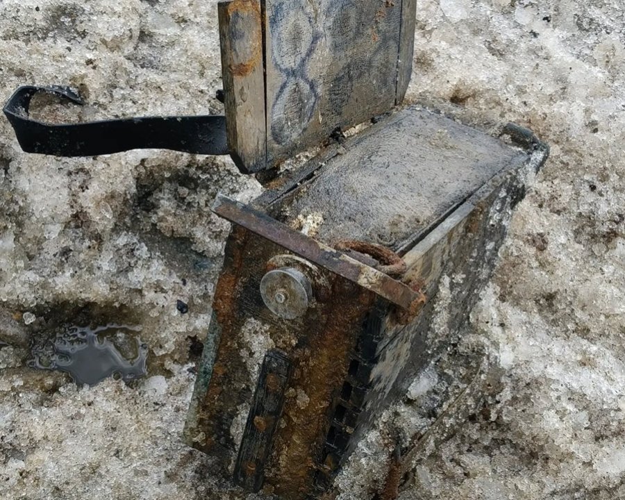 Punta San Matteo: trova un telefono da campo della Grande guerra ma...