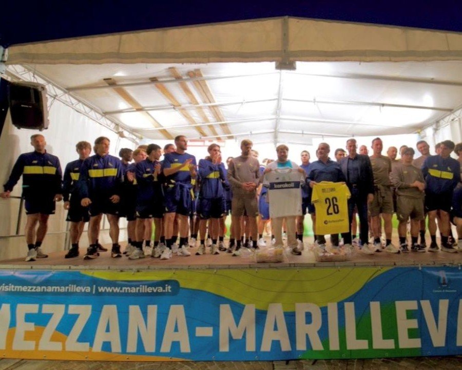 Modena FC abbracciato dai tifosi a Mezzana