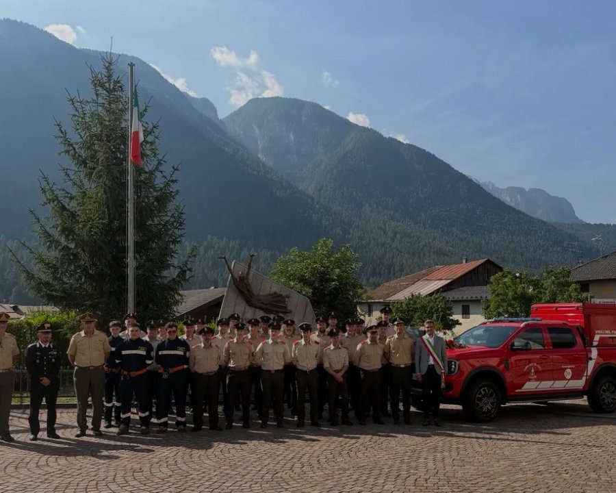 VVF Croviana, benedetto l'automezzo