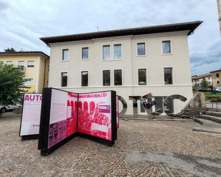 A Cles arriva la mostra sull’Autonomia: gli anni della mobilitazione popolare