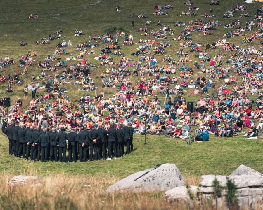 Al Pian de la Nana inaugurata l'edizione 31 de 'I suoni delle Dolomiti'