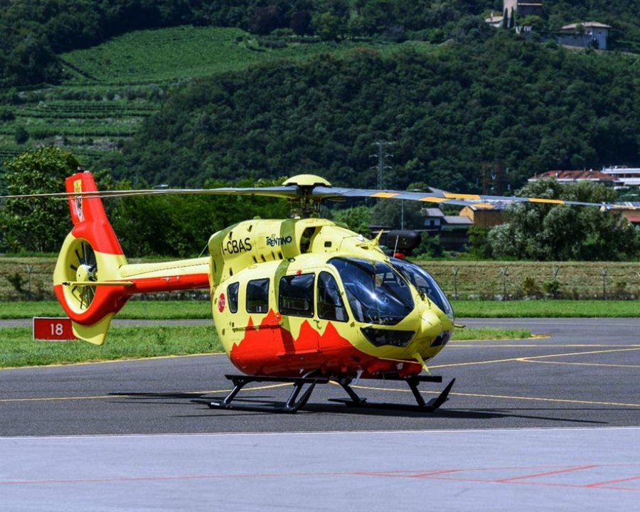 Tres, schiacciato dal trattore