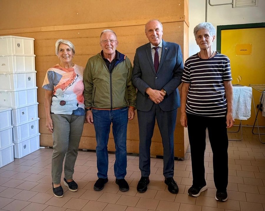 L'assessore Mario Tonina in visita a Trentino Solidale