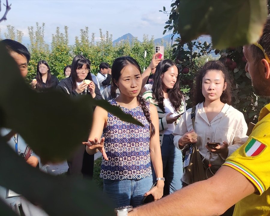 Dalla Corea del Sud al Trentino per imparare il ‘modello mirtillo e mele’